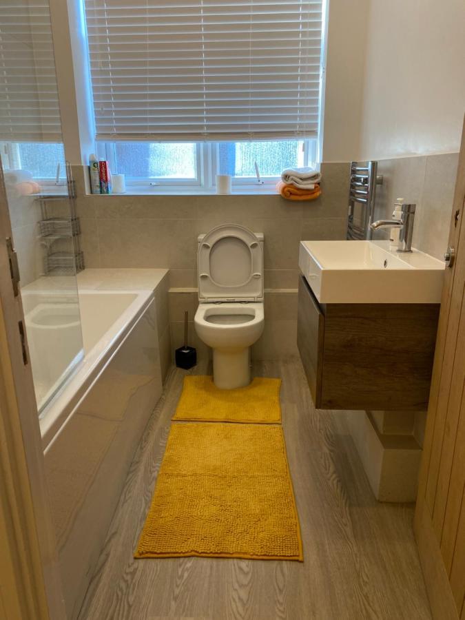 Spacious 2 Bedroom In Woolwich Arsenal * Londra