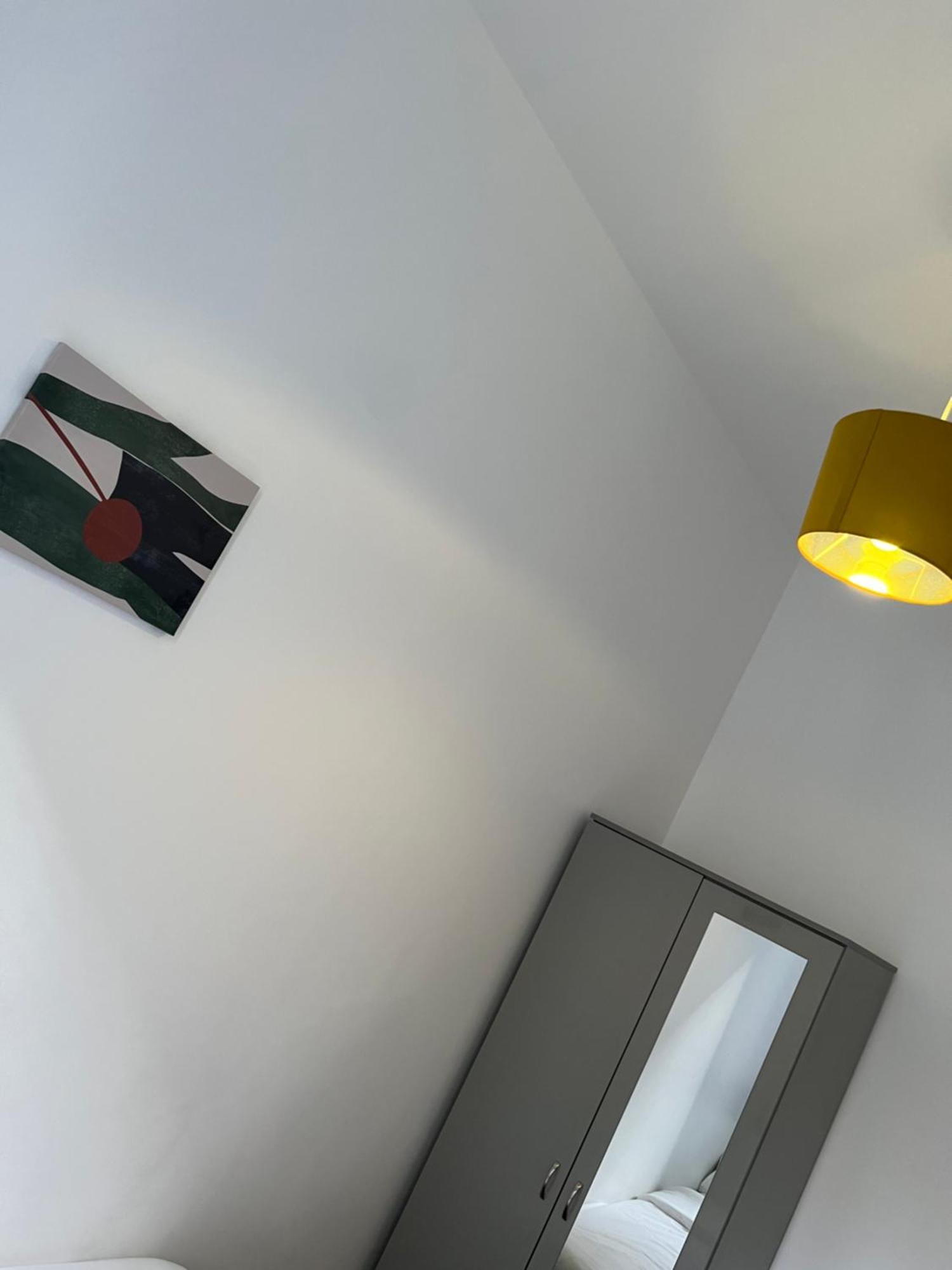 Appartamento Spacious 2 Bedroom In Woolwich Arsenal Londra